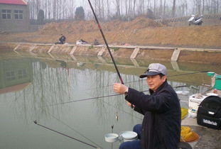 SCUM钓鱼攻略：高效钓鱼技巧揭秘