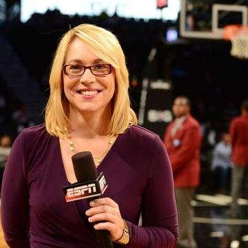 NBA®2K26 MyPLAYER独家动作包+球探报告+徽章定制模式揭秘