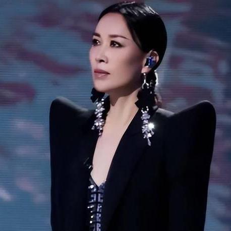 《歌手2025》巅峰对决：陈楚生荣耀登顶，单依纯泪洒舞台