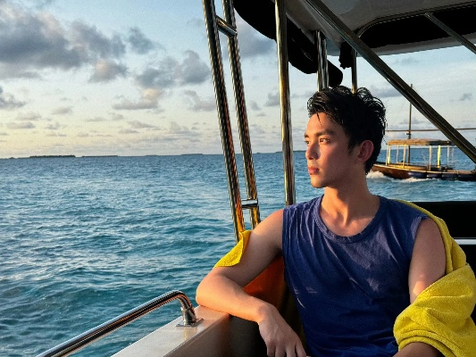 吴磊《东极岛》入戏太深，私下仍自称弟弟！