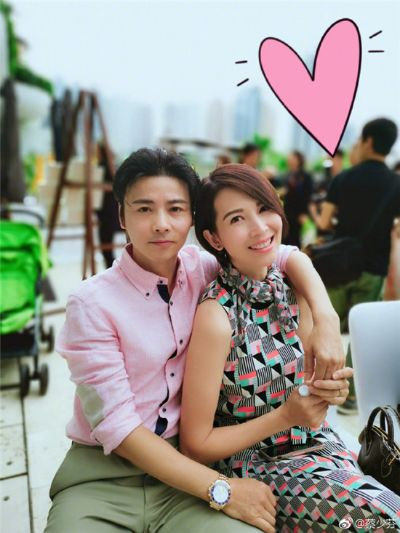 张晋蔡少芬旅行突发心脏病，求生信念引关注