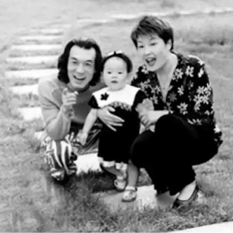 《中国好声音》歌手离世：音乐梦想戛然而止，哀悼那些逝去的歌声