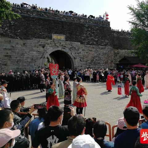 《南京照相馆》票房狂飙23亿！延期至9月24日上映！