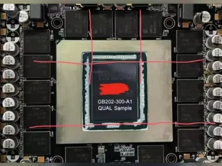 RTX 5090惊现熔火危机！主板PCB严重受损，揭秘真相