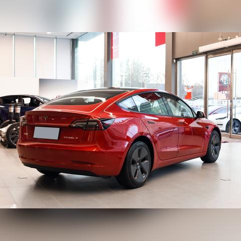 特斯拉Model 3续航王！78.4度电池包狂飙830公里