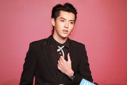 杨洋回应消失两年：粉丝心声，他为何减少曝光？