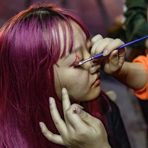 《探秘奇趣世界：揭秘这款“怪”游戏》