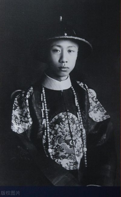 AI神技！安徽小伙酷似溥仪，百万网友点赞：穿越时空的皇帝脸