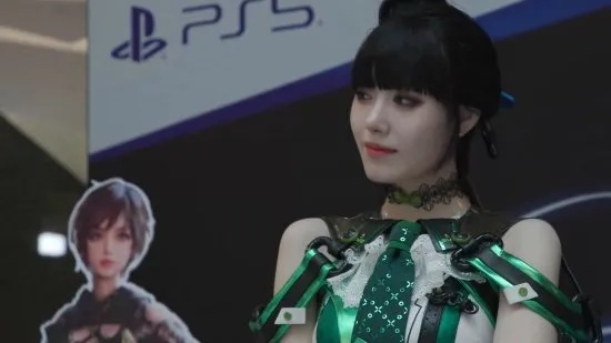 绝美Coser试玩《剑星》体模扫描，揭秘下一位游戏女神！