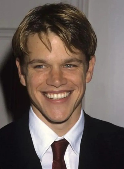 马特·达蒙54岁度假健身照，腹肌紧致身材惊人！