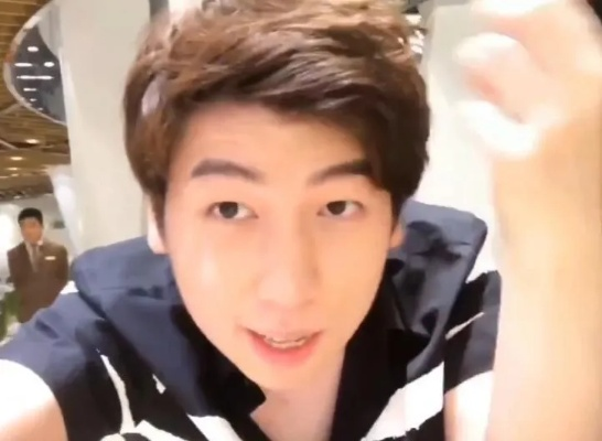 炫神直播禁令风波：选手黑称引发粉丝热议