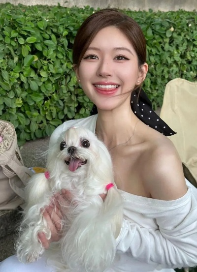 王晶炮轰赵露思公司，银河酷娱被指“一星”，揭秘幕后真相