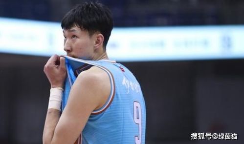 周琦回国：鸡蛋灌饼接机还是怀旧老味道？