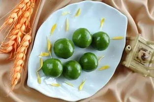 《小高畅游中国，独家揭秘各地“萌皮蛋”美食之旅》