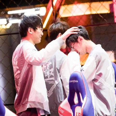 iG战队Jiejie告别赛场，传奇选手正式退役！