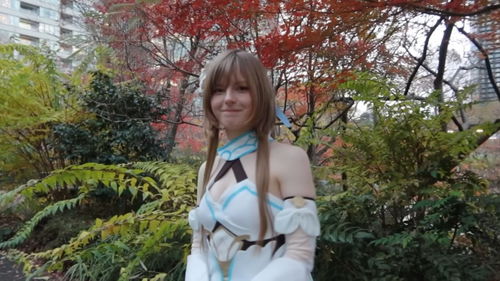 《生化4RE》艾什莉COS荧妹《原神》！还原度爆表！