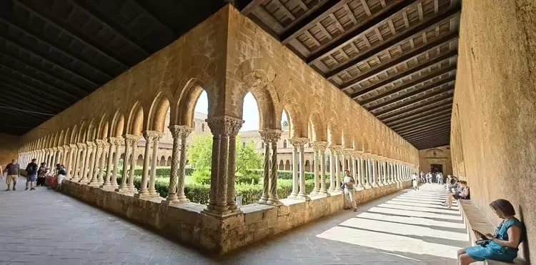 《揭秘西西里诺曼拱墙：拍照圣地大曝光》