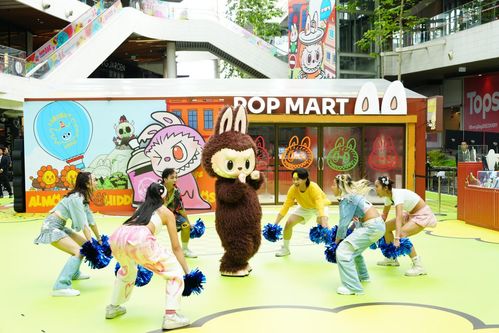 《迷你版LABUBU手机挂饰，泡泡玛特新品来袭！》