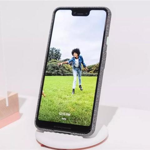 谷歌Pixel 10深度评测：AI手机新标杆，超越噱头！