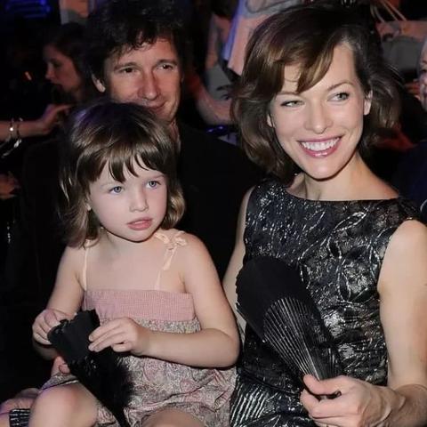 《生化危机9》视角对决：第一人称VS第三人称，你站哪边？