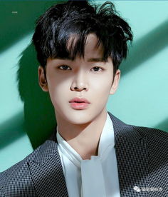 《祖国人新发型亮相！揭秘隐藏发型秘密》