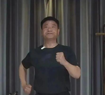 《反诈老陈联手嘎子哥，酷派X60手机神秘上架！》