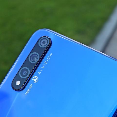 国产操作系统新突破！主流CPU、GPU全兼容，畅玩无忧