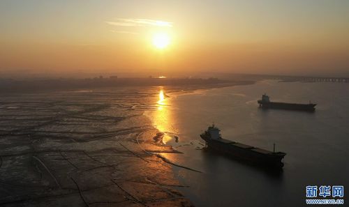 《远光84日落城攻略：深度解析玩法技巧》