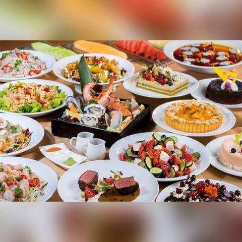 外卖小哥马路僵持4小时，网友热议：两“犟”对决！