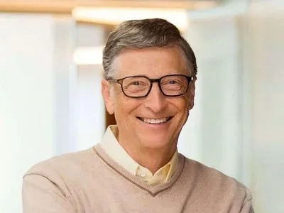 比尔·盖茨亲证：三星折叠手机免费得，李在镕赠礼大揭秘！