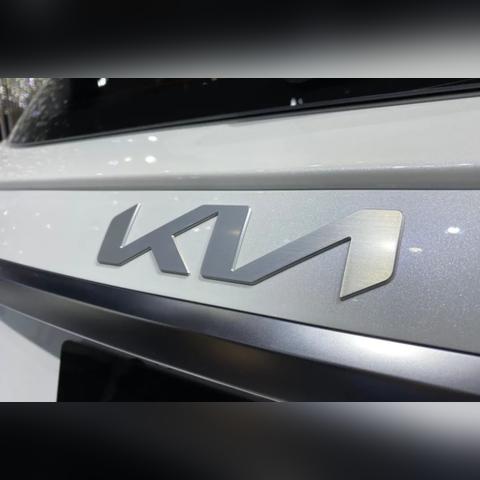 《暗黑破坏神2重制版》国服新篇章：角色焕新，探索新境界