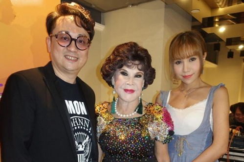 霉霉订婚引爆娱乐圈，明星祝福如潮