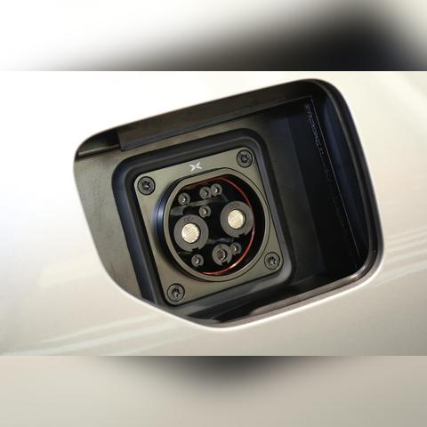 小鹏P7纯电轿跑四款新车型，21.98万起抢购！