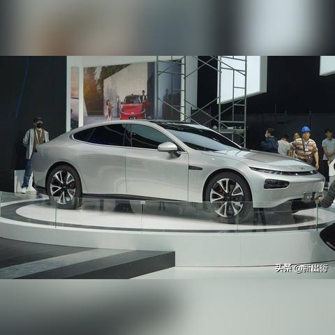 小鹏P7纯电轿跑四款新车型，21.98万起抢购！