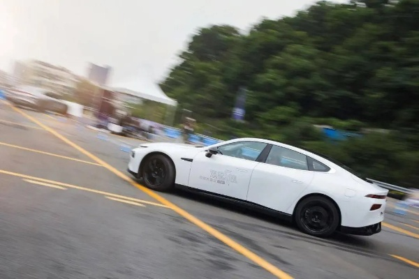 小鹏P7速度王：50万内浙赛最快街跑挑战！