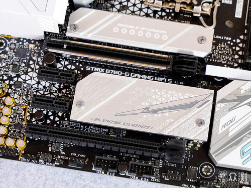 RTX 5090电容爆炸惊现：散热片弯折，揭秘显卡故障真相