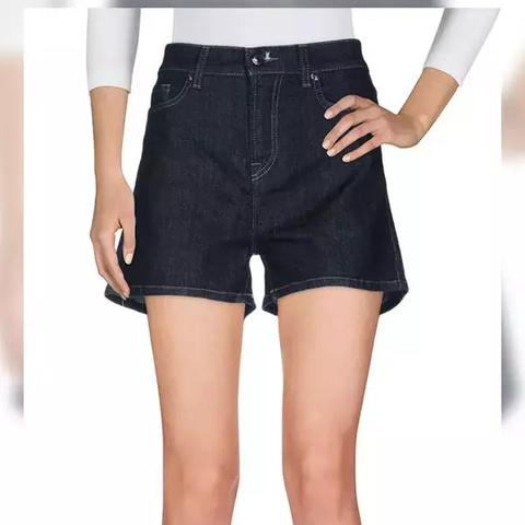 《多元风采！悉尼妹牛仔裤广告引多族女团热舞热潮》