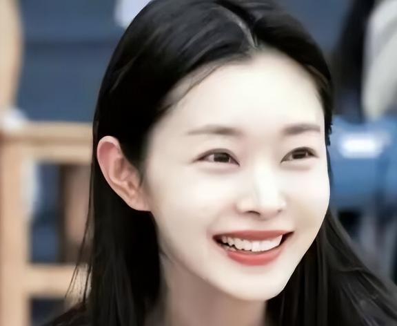 宋轶回应整容疑云：新化妆老师打造新颜