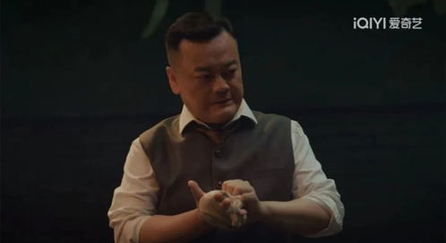 《揭秘：男子抽40张纸巾，隐私权危机！》