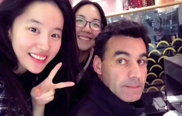 刘亦菲素颜探秘三星堆：现场直击仙女考古奇遇