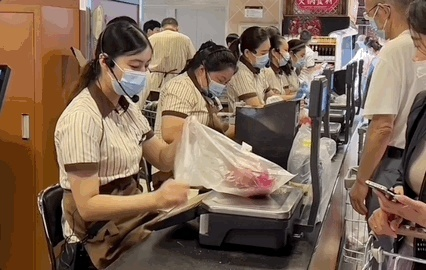 胖东来员工享7天日本游，公司全包！新加坡、欧洲游也安排上