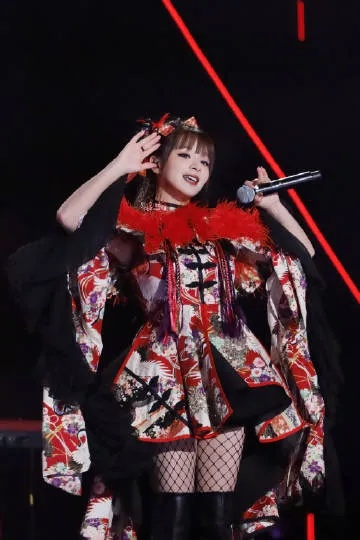 美依礼芽回应极乐净土组合停摆：真相揭晓！粉丝热议