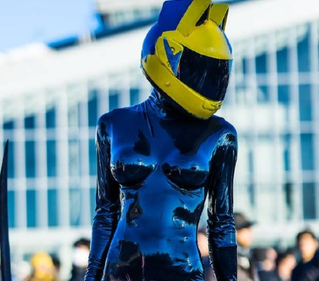 《比压抑更囧！胶衣瞬间认主，玩家笑翻》