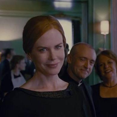 《绝区零》伊芙琳养成攻略：高效配队技巧解析，助你轻松升级！