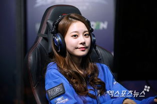 韩援YasalCOS美图曝光：高贵冷艳气质，绝美瞬间引热议