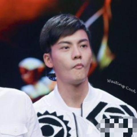 40岁宋仲基爱情剧回归！花式比心，重温浪漫魅力