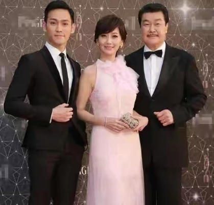 赵雅芝丈夫主演《捕风追影》家族三代同框，独家揭秘幕后秘辛