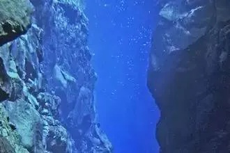 深海奇迹！神秘淡水库现踪，水质媲美自来水，畅饮无忧！