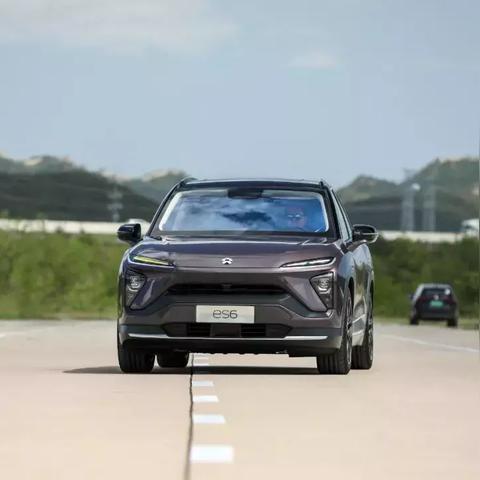 蔚来ES8开门安全新策略曝光，网友呼吁：汽车行业应全面升级！