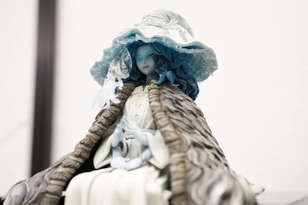 《艾尔登法环》雕像赏析：菈妮比基尼造型惊艳亮相，收藏必备！